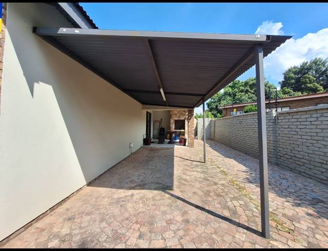 3 BEDROOM HOUSE FOR SALE IN RENSBURG